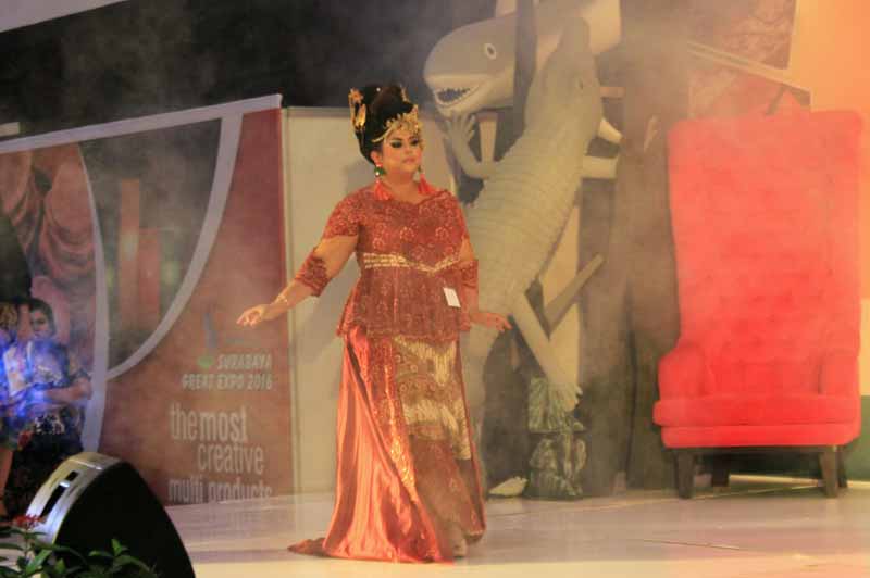 Miss Big Pukau Pengunjung Surabaya great Expo 2016