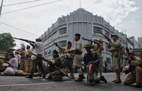 Menyusun Kepingan Sejarah dalam Parade Juang Surabaya