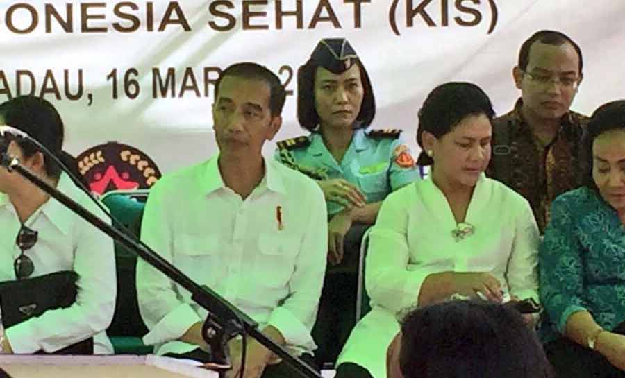 Serahkan KIP di Perbatasan, Presiden Tegaskan Komitmen Pemerataan Pendidikan