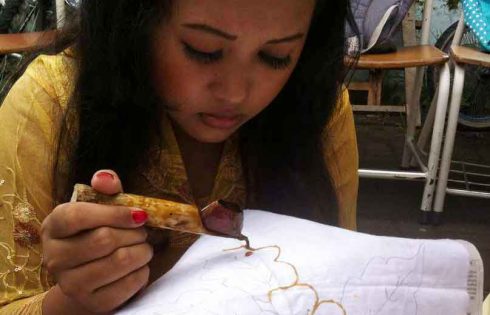 Rayakan Hari Kartini lewat Workshop Membatik