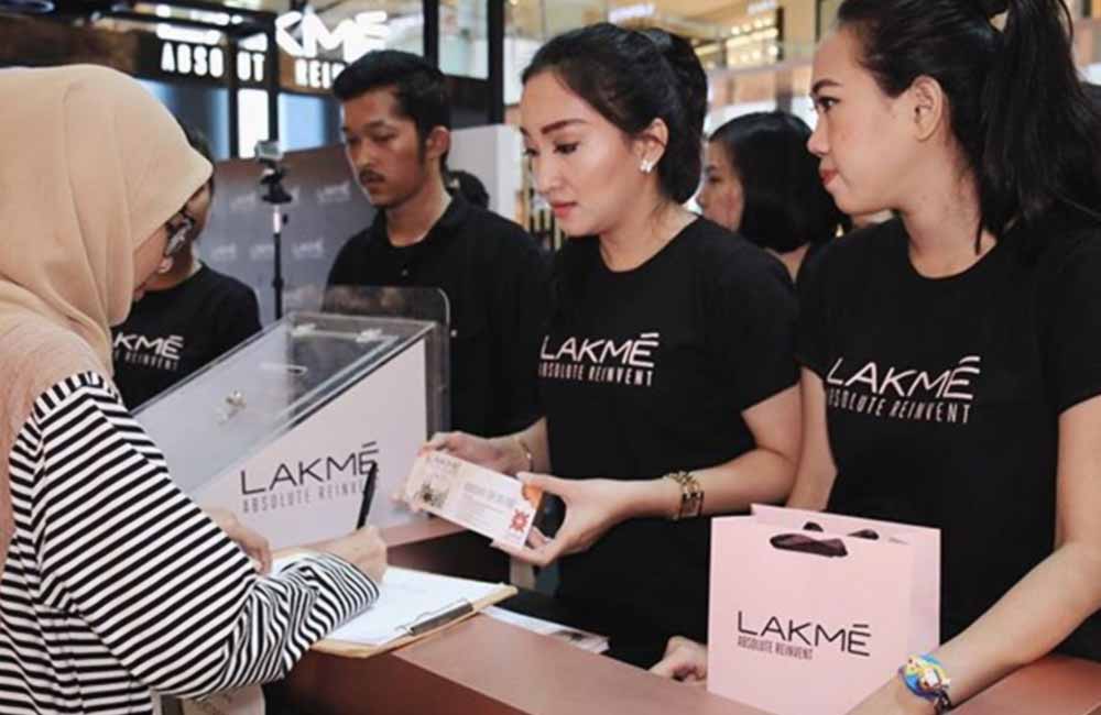 Lakmé Absolute Reinvent Hadirkan Instant Transformation untuk Trendsetter Indonesia