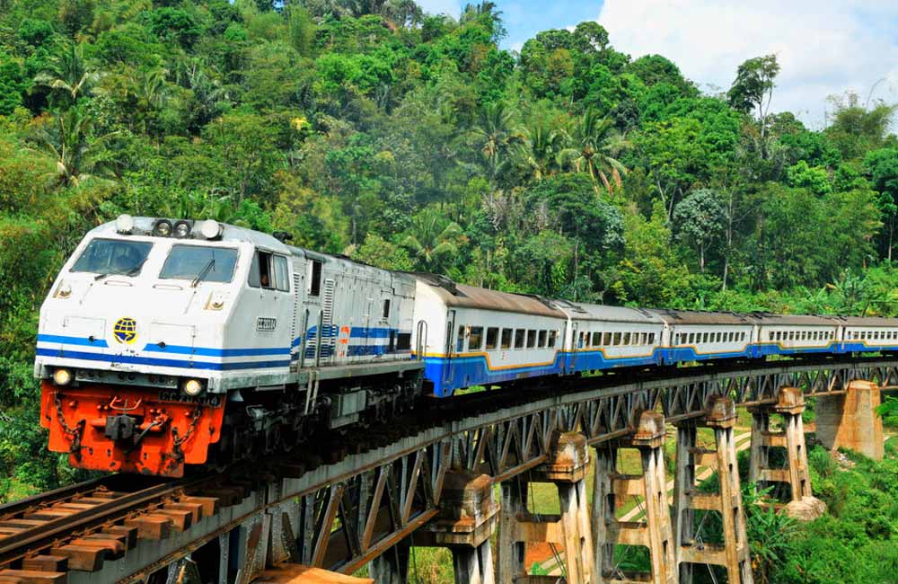 KAI Ajak Masyarakat Peduli Ozon di Hari Jadi