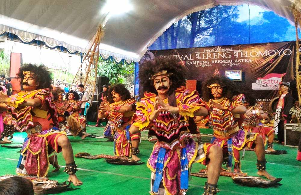 Desa Menari di Festival Lereng Telomoyo