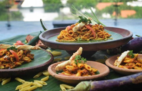 Menikmati Sajian Spesial Pasta Rendang dan Ayam Bedhuk