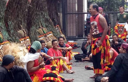 Senyum Surabaya Vaganza