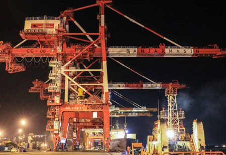 Arus Barang di Tanjung Perak, Tanjung Emas, dan Banjarmasin Meningkat