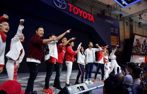 Youtubers Indonesia Pukau Pengunjung Toyota Booth di GIIAS 2018