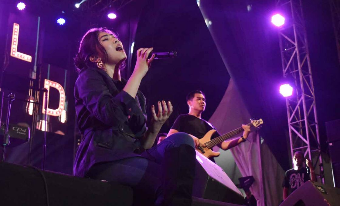 Isyana Sarasvati di Jazz Traffic Festival