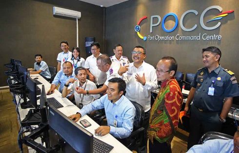 Pelindo III Luncurkan Inovasi Pusat Kontrol Layanan Kepelabuhanan Pelindo III Luncurkan Inovasi Pusat Kontrol Layanan Kepelabuhanan