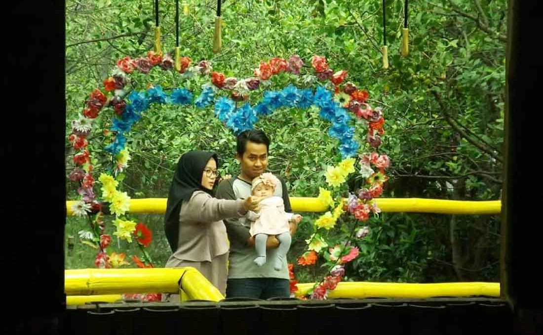 Cerita dari Pantai Timur Surabaya