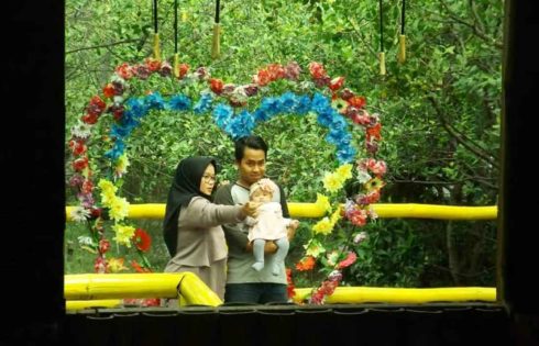 Cerita dari Pantai Timur Surabaya