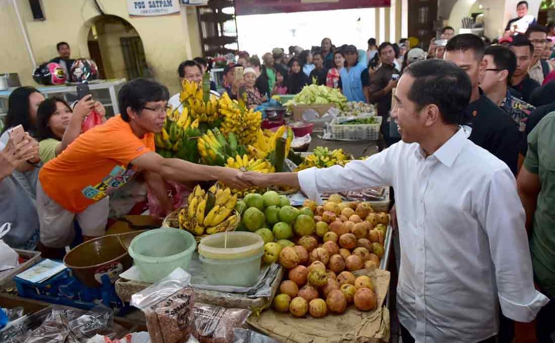 Libur Lebaran Presiden Jokowi Kunjungi Pasar Gede