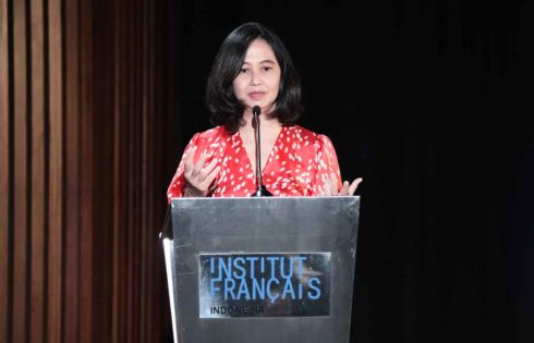 Anggap Kerja sebagai Passion, Ina Silas terima Trofi Alumni Pemerintah Prancis