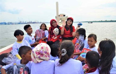 Rayakan Hari Merdeka, Pelindo 1 Berbagi Cerita bareng Anak Belawan