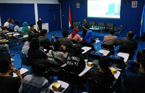 Perkuat Sinergi Empat Pilar, Stikosa AWS Siap Hadapi Tantangan Dunia Komunikasi