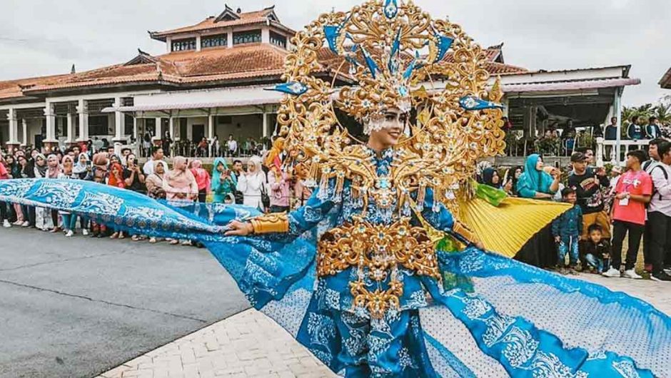 Pesona 7 Budaya di Batam International Culture Carnival 2019