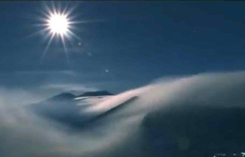 Menjaga Jarak, Menjaga Negeri