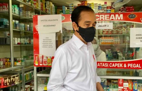 Kunjungi Apotik, Presiden Jumpai Obat dan Vitamin alami Kekurangan Stok