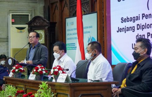 Hadiri Sosialisasi SPMB UNS, Plh Sekdaprov Heru : Sudah Menjadi Tanggungjawab Alumni Untuk Mendukung Almamaternya