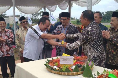 Donatur YDSF Bangun Masjid di Rest Area KM 725 A Tol Surabaya-Mojokerto