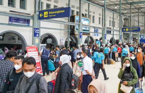 Posko Resmi Ditutup, KAI Catat 4,4 Juta Orang Gunakan Kereta Api Selama Libur Nataru