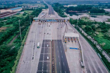 Mendukung kelancaran arus balik Lebaran 2023, Pemerintah dan Badan Usaha Jalan Tol (BUJT) memberikan diskon tarif pada 12 ruas tol di Indonesia, termasuk 6 ruas baru di Pulau Jawa (foto: infopublik)
