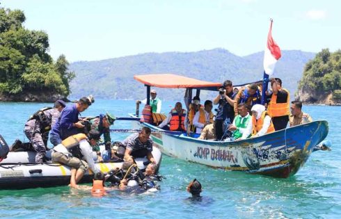 Peringati Hari Laut Sedunia, Jawa Timur Jaga Keseimbangan Ekosistem Laut dan Potensi Perikanan Jawa Timur juga memberikan kontribusi terbesar dalam ekspor komoditas perikanan di tingkat nasional, dengan nilai ekspor sebesar 2.602.492.056 dolar AS.