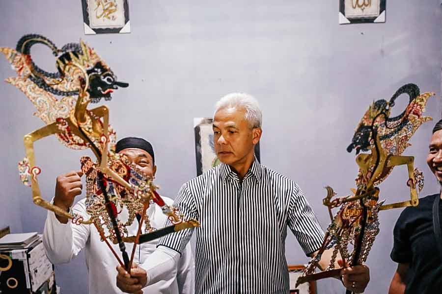 Ganjar Siap Fasilitasi Perajin Lukis Kulit Kambing Membuka Pasar Ekspor