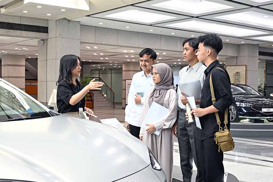 Hyundai Dorong Pengembangan Sumber Daya Manusia Melalui Program Magang Global di Indonesia Aktivitas pembelajaran dalam Hyundai Global Internship Program