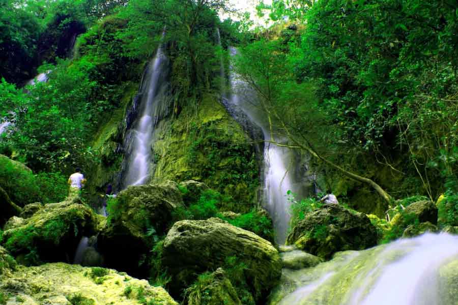 Air Terjun Sri Gethuk, Pesona Keindahan Wisata Air Terjun di Gunungkidul Yogyakarta Air terjun Sri Gethuk di Dusun Menggoran, Desa Bleberan, Playen, Gunungkidul (foto: Dok Disparta Kab Gunungkidul)