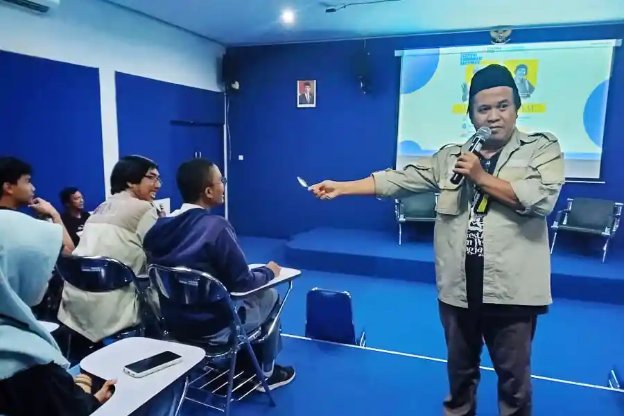 Festival Komunikasi Ramadhan Stikosa AWS, Ungkap Jurus Produksi Film Tanpa Biaya Tinggi