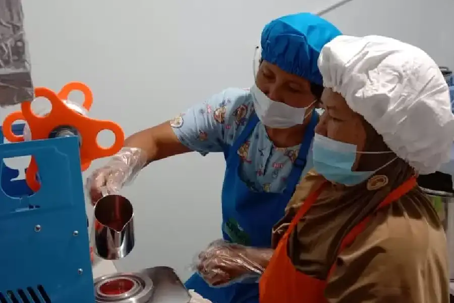 BRI Dukung Pemberdayaan Kelompok Usaha Kampung Rosella di Malang indonesiaimages