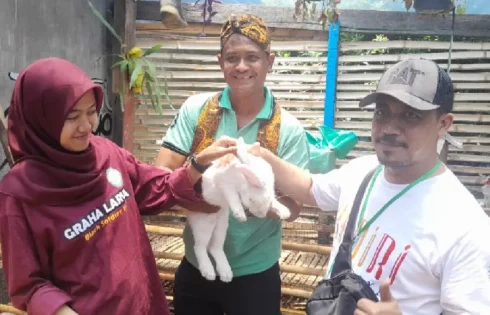 DLH Kabupaten Kediri Belajar Pengelolaan Sampah di Kampoeng Oase Songo Kelurahan Simomulyo Surabaya