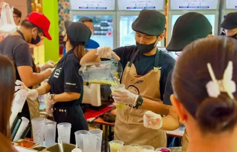 Kepo Market Kembali Sukses Selenggarakan Bazar UMKM dengan Dukungan Teknologi Digital Gelaran Kepo Market bersama ratusan pelaku UMKM Food and Beverage dan Fashion di Galaxy Mall Surabaya