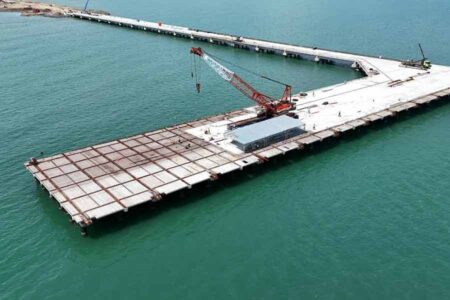 Pembangunan infrastruktur strategis nasional Terminal Multipurpose Batang di Kawasan Industri Terpadu Batang (KITB), Kabupaten Batang, Jawa Tengah