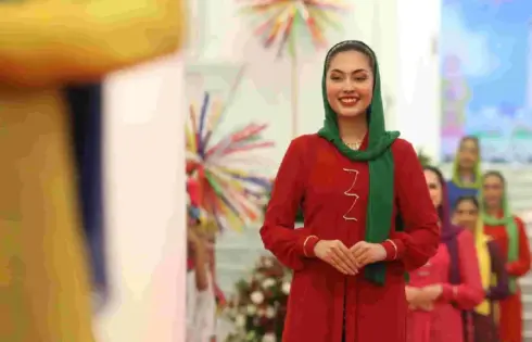 Pemprov DKI Jakarta bersama Perhimpunan Kebayaku menggelar pentas budaya “Seribu Wajah Kebaya Betawi” untuk memperkuat identitas budaya Jakarta.