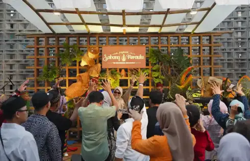 Aksi d’Bamboo and Friends yang menghadirkan sentuhan musik akustik bernuansa nusantara